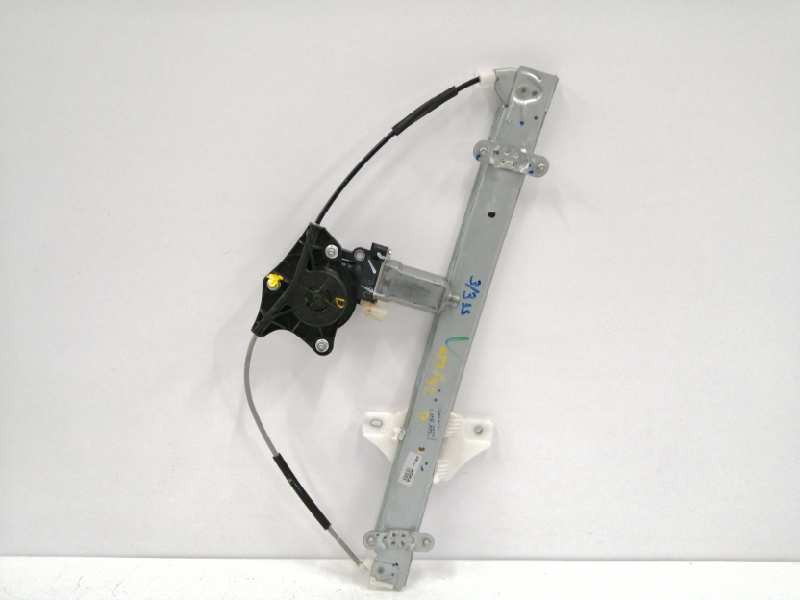 Recambio de elevalunas delantero derecho para hyundai i10 1.0 cat referencia OEM IAM 82460B4000 F00S1W2026 