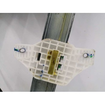 Recambio de elevalunas delantero izquierdo para hyundai i10 1.0 cat referencia OEM IAM 82450B4000 F00S1W2025 