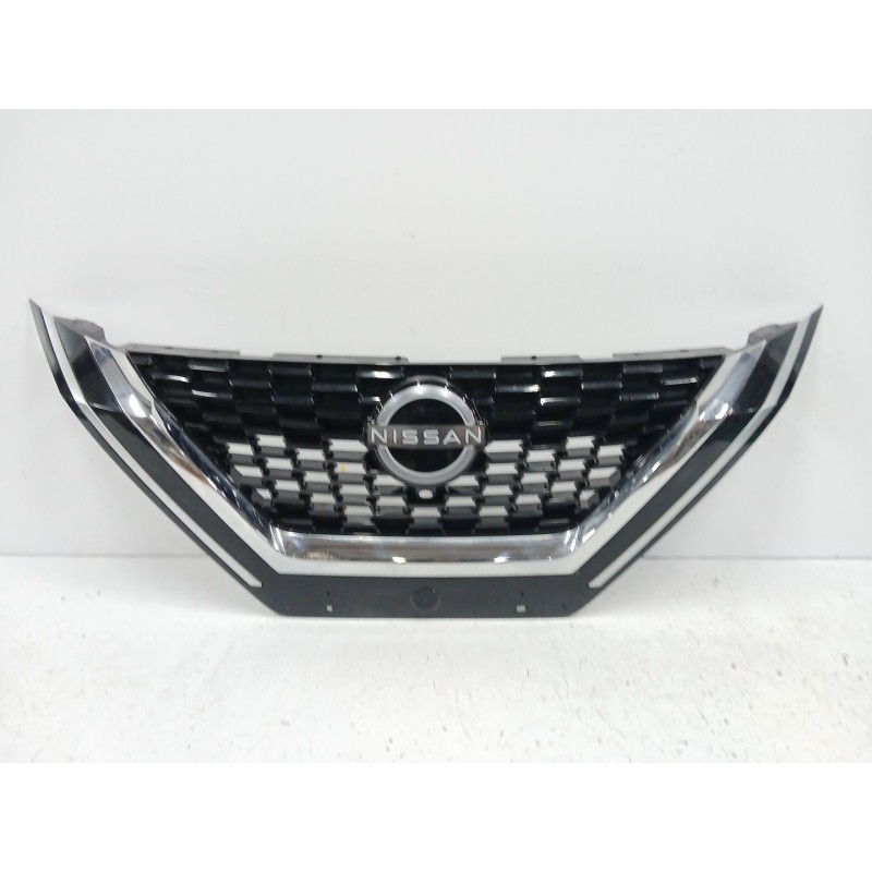 Recambio de rejilla delantera para nissan qashqai iii (j12) 1.3 dig-t referencia OEM IAM 623106UA  