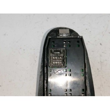Recambio de mando elevalunas delantero izquierdo para hyundai elantra (xd) 2.0 crdi gls full (5-ptas.) referencia OEM IAM 935702