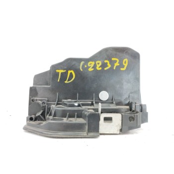 Recambio de cerradura puerta trasera derecha para bmw serie 1 berlina (e81/e87) 118d referencia OEM IAM 7167070  