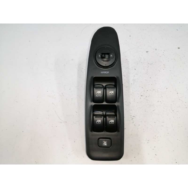 Recambio de mando elevalunas delantero izquierdo para hyundai elantra (xd) 2.0 crdi gls full (5-ptas.) referencia OEM IAM 935702
