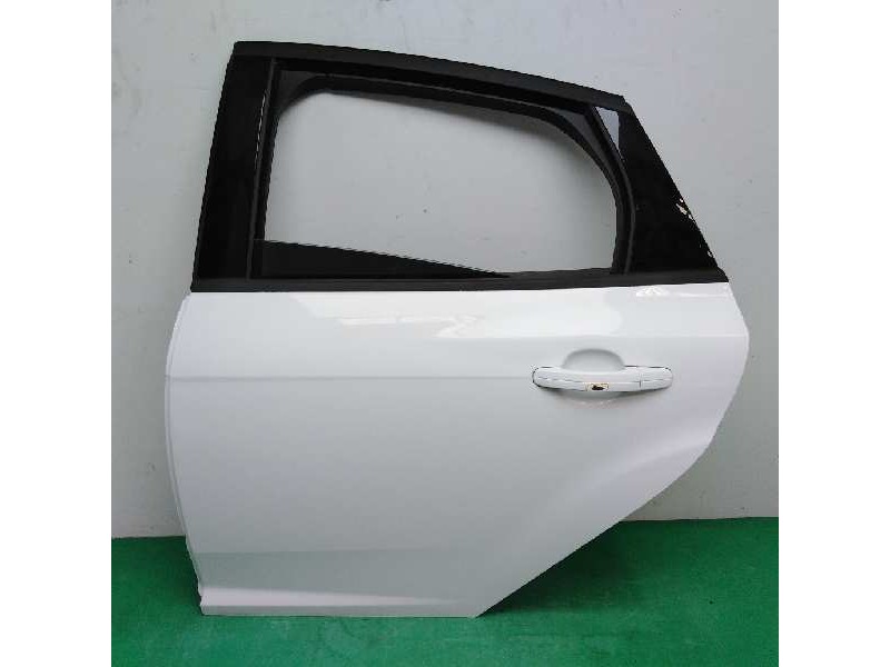 Recambio de puerta trasera izquierda para ford focus lim. (cb8) trend referencia OEM IAM PBM51A24631BE OBSERVAR FOTO 