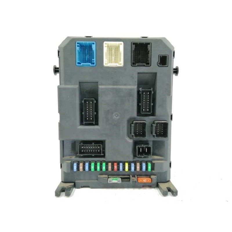 Recambio de caja reles / fusibles para peugeot 207 1.4 referencia OEM IAM 9674016680  