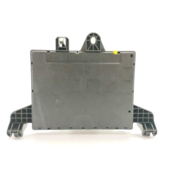 Recambio de caja reles / fusibles para opel astra j lim. 1.7 16v cdti referencia OEM IAM 13368651 365927271 