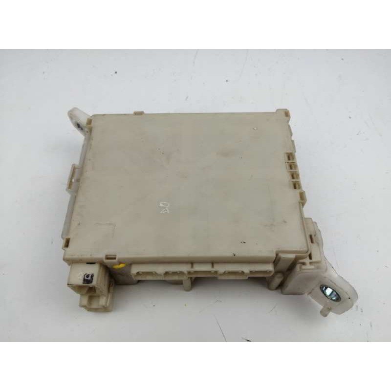 CAJA RELES / FUSIBLES