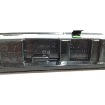 Recambio de luz central de freno para opel crossland x referencia OEM IAM 39037080  