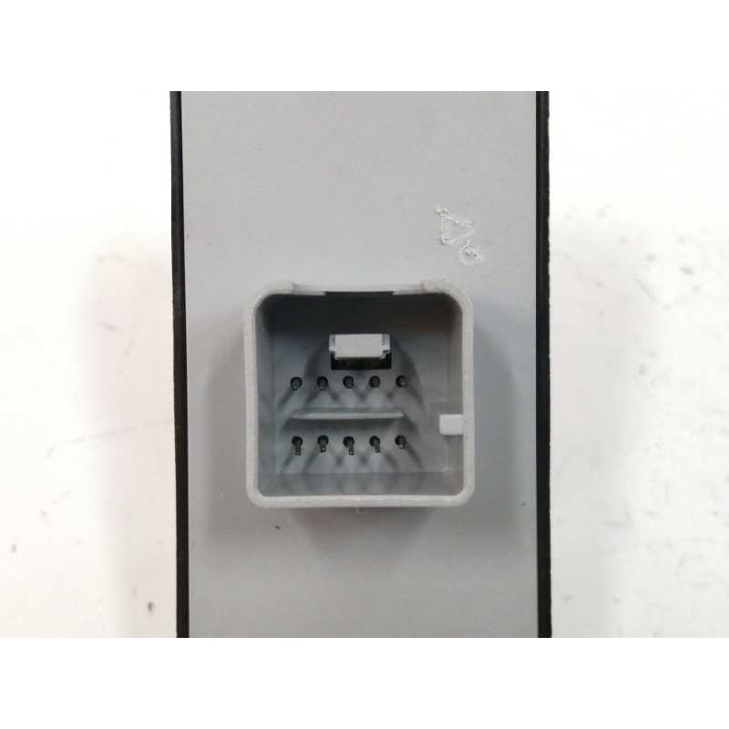 MANDO ELEVALUNAS DELANTERO IZQUIERDO