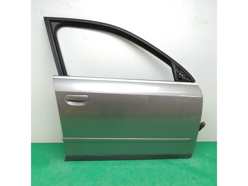 Recambio de puerta delantera derecha para audi a4 berlina (8e) 2.5 tdi quattro (132kw) referencia OEM IAM   