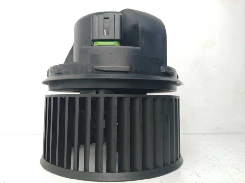 Recambio de motor calefaccion para ford focus lim. (cb8) trend referencia OEM IAM AV6N18456AB  
