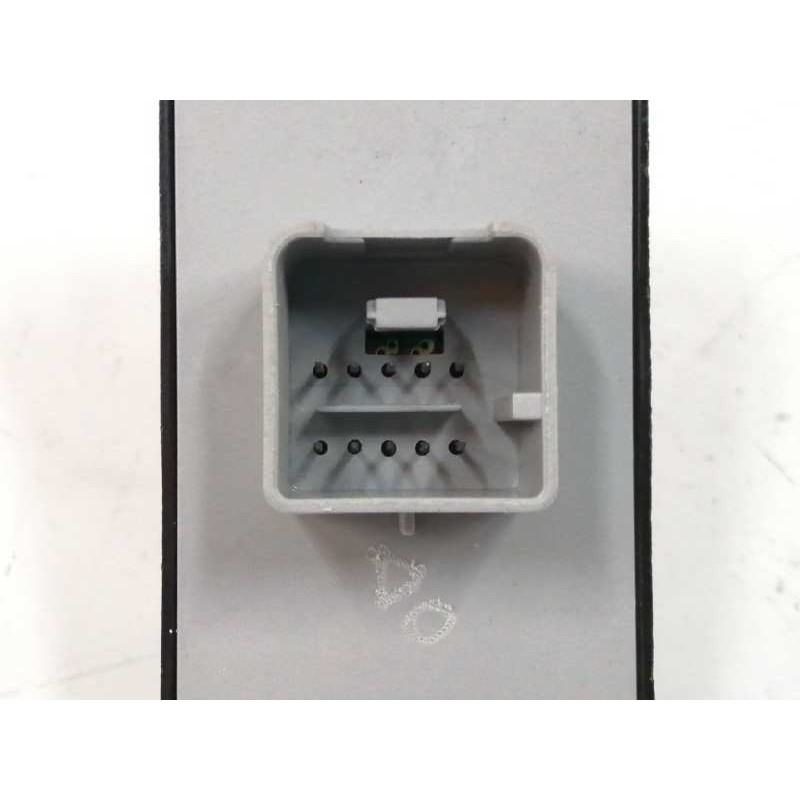 MANDO ELEVALUNAS DELANTERO IZQUIERDO