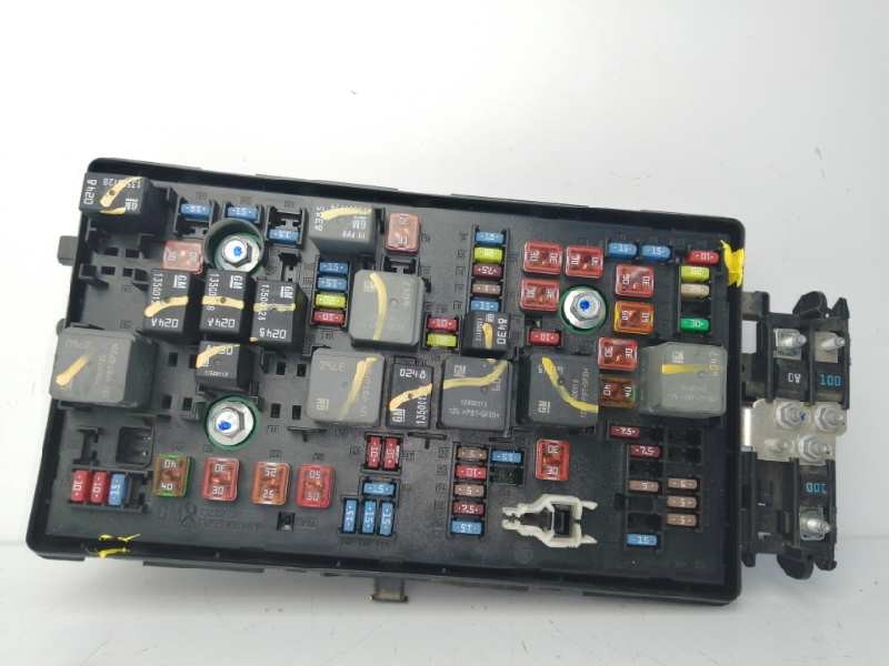 Recambio de caja reles / fusibles para opel insignia grand sport 1.6 cdti dpf referencia OEM IAM 1348554301  