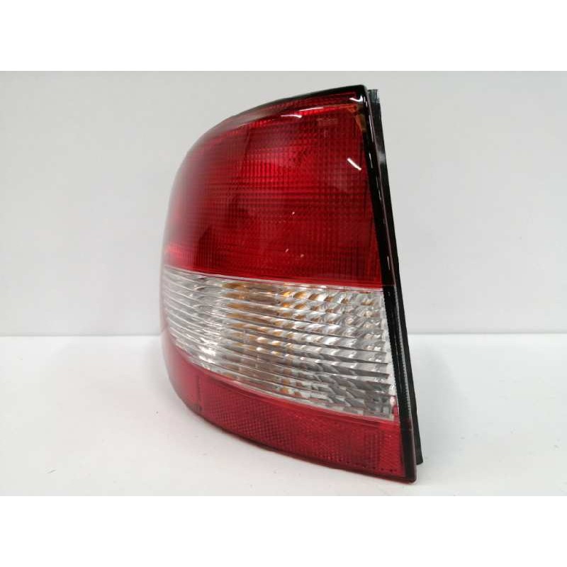 Recambio de piloto trasero izquierdo para renault megane i fase 2 classic (la..) referencia OEM IAM 89301490  