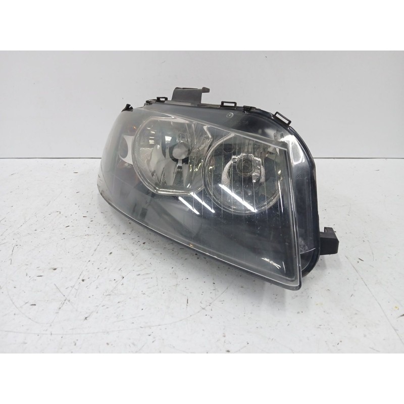 Recambio de faro derecho para audi a3 sportback (8pa) 2.0 tdi 16v referencia OEM IAM 8P0941004K  0301206202
