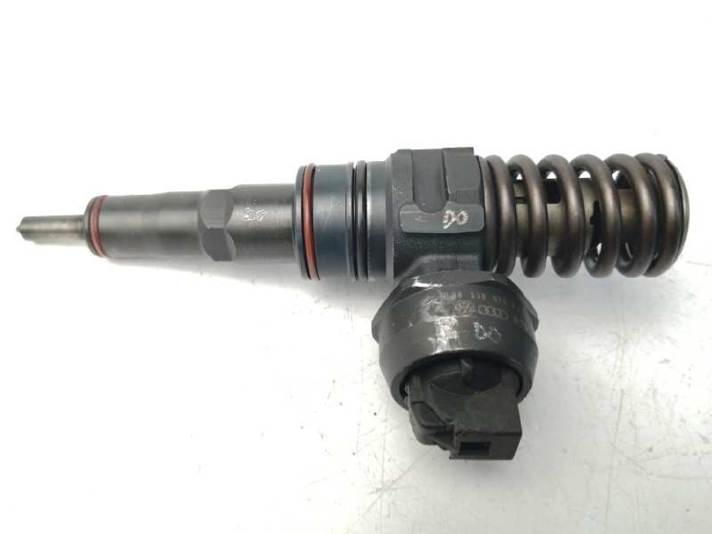 Recambio de inyector para volkswagen passat berlina (3b3) 1.9 tdi referencia OEM IAM 038130073AJ 0414720037 