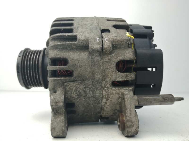 Recambio de alternador para seat altea (5p1) 1.9 tdi referencia OEM IAM 06F903023C  