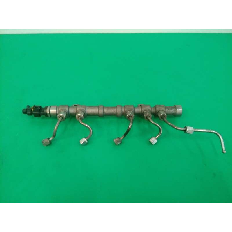 RAMPA INYECTORA 0445214217