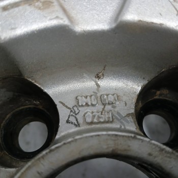 Recambio de llanta para seat leon (1m1) 1.9 tdi referencia OEM IAM 1M0601025H 6JX15H2 ET38 5H 5X100