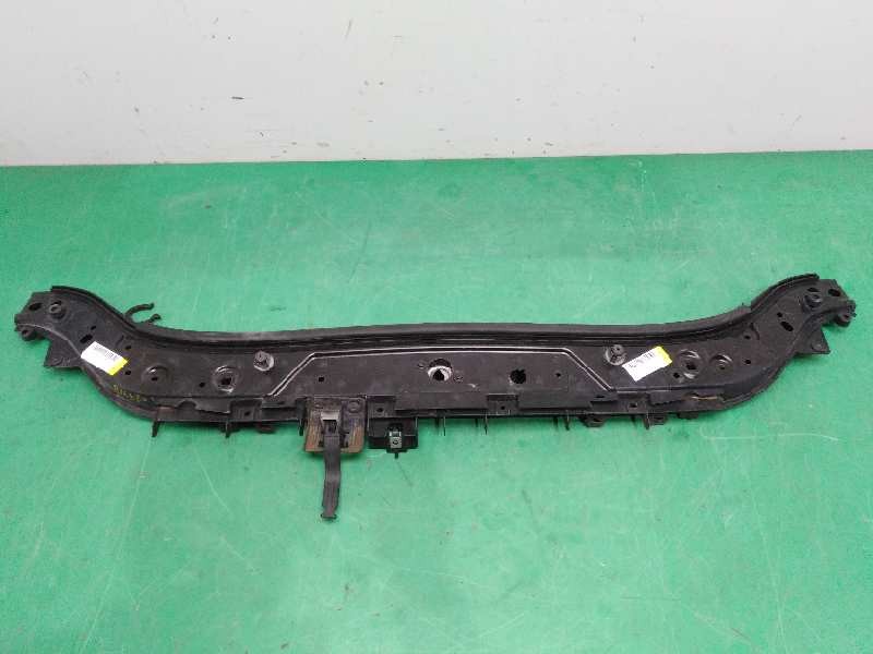 Recambio de travesaño superior para renault megane ii berlina 5p 1.5 dci diesel referencia OEM IAM   
