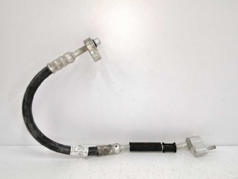 Recambio de tubos aire acondicionado para ssangyong actyon 2.0 td cat referencia OEM IAM 6863031032  