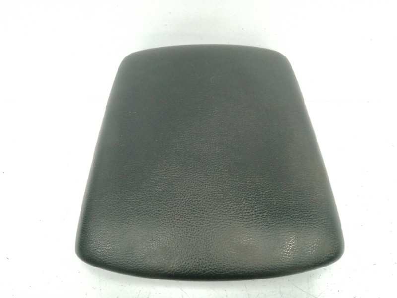 Recambio de apoyabrazos central para ssangyong actyon 2.0 td cat referencia OEM IAM 7790032100LAM Recambio de apoyabrazos central para ssangyong actyon 2.0 td cat referencia OEM IAM 7790032100LAM