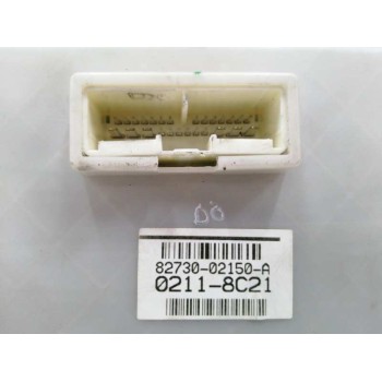 Recambio de caja reles / fusibles para toyota auris 1.4 turbodiesel cat referencia OEM IAM 8273002150A  