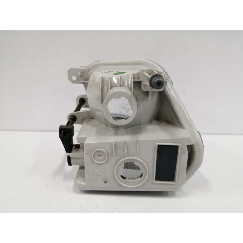 FARO ANTINIEBLA DERECHO SIN PORTALAMPARAS