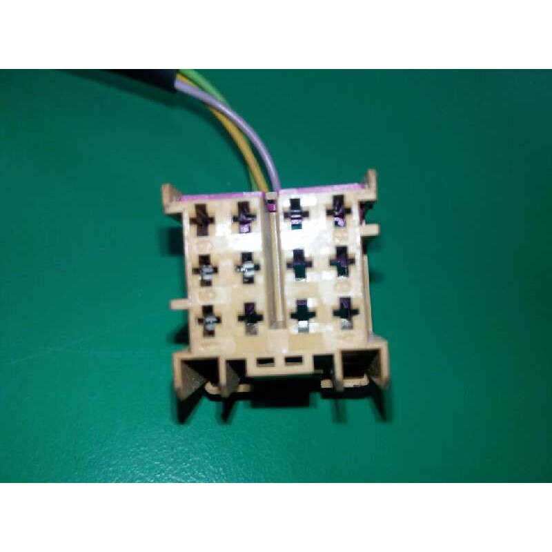 RETROVISOR DERECHO ELECTRICO