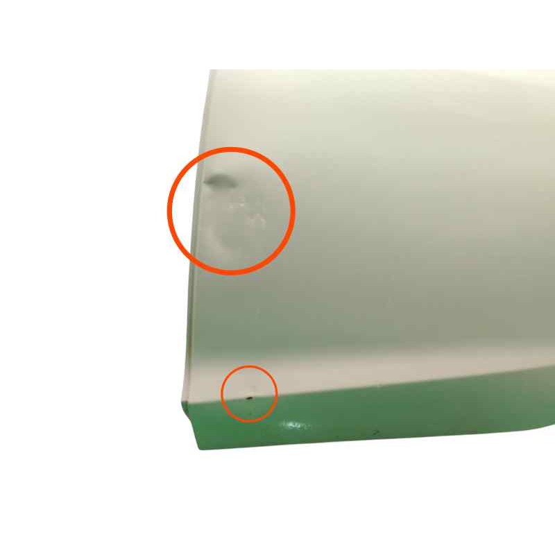 PUERTA TRASERA IZQUIERDA NECESITA REPARACION CON MANETA