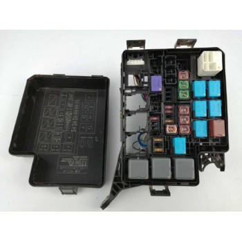 Recambio de caja reles / fusibles para toyota rav 4 iv (_a4_) 2.0 d (wwa42_) referencia OEM IAM 8266242550  