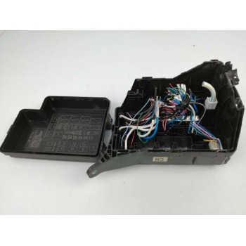 Recambio de caja reles / fusibles para toyota rav 4 iv (_a4_) 2.0 d (wwa42_) referencia OEM IAM 8266242550  
