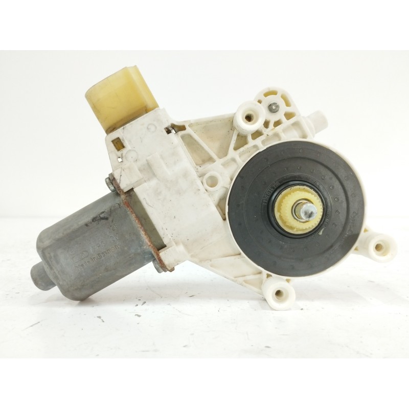 MOTOR ELEVALUNAS DELANTERO IZQUIERDO 0130822226