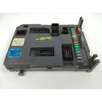 Recambio de caja reles / fusibles para peugeot 207 confort referencia OEM IAM 9664983080  