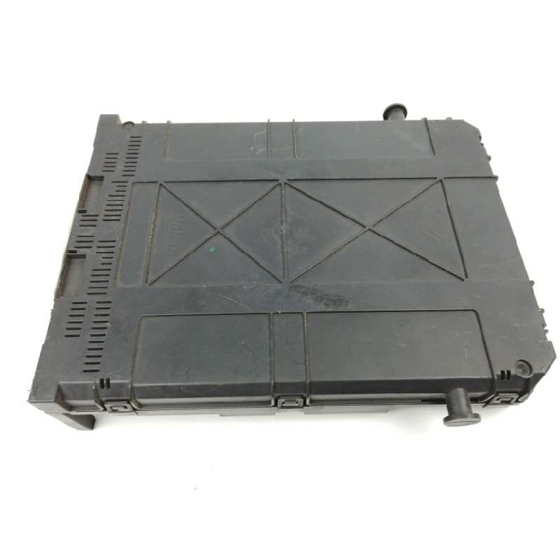 CAJA RELES / FUSIBLES