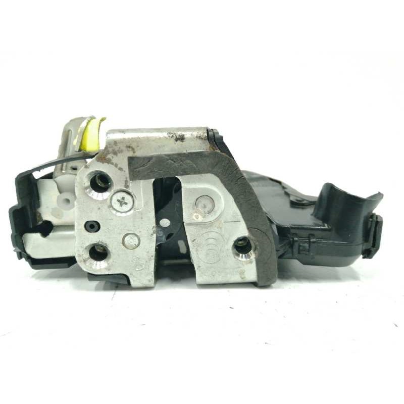 Recambio de cerradura puerta delantera izquierda para toyota auris 1.4 turbodiesel cat referencia OEM IAM   