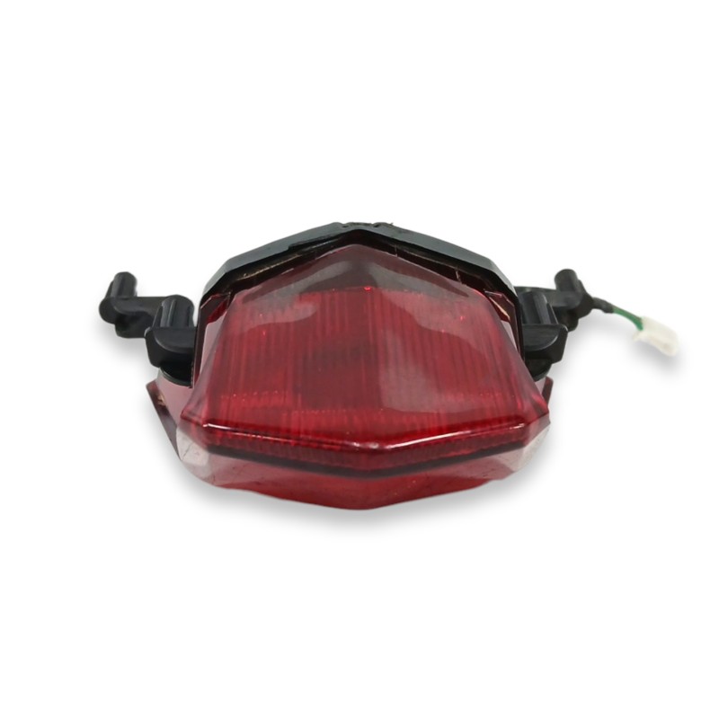 Recambio de piloto trasero para macbor stormer r125e4 referencia OEM IAM   