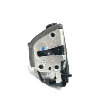 Recambio de cerradura puerta trasera izquierda para toyota auris 1.4 turbodiesel cat referencia OEM IAM   