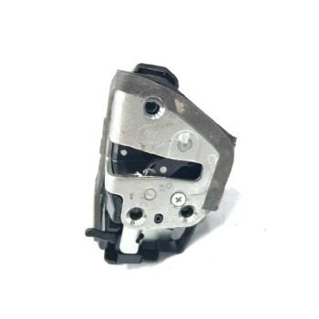 Recambio de cerradura puerta trasera derecha para toyota auris 1.4 turbodiesel cat referencia OEM IAM   