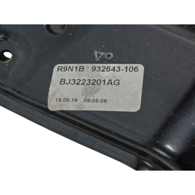 ELEVALUNAS DELANTERO IZQUIERDO