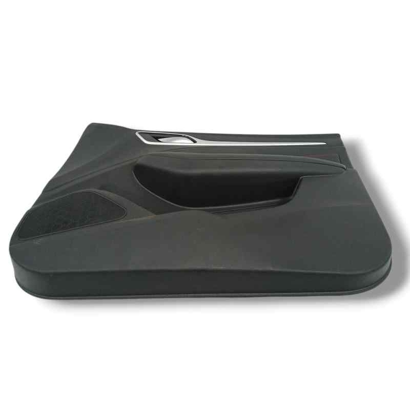 GUARNECIDO PUERTA DELANTERA DERECHA