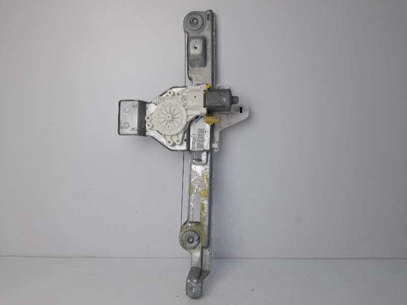 Recambio de elevalunas trasero derecho para dodge caliber 2.0 16v crd cat referencia OEM IAM 05074232AA  