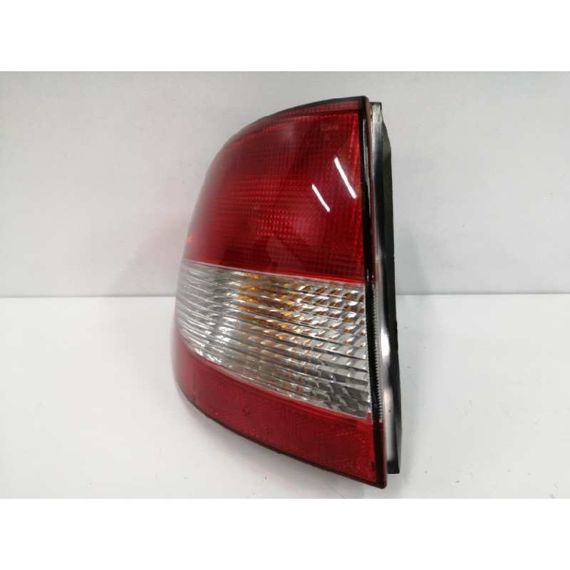 Recambio de piloto trasero izquierdo para renault megane i fase 2 classic (la..) referencia OEM IAM 89301490  