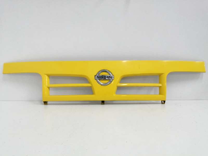 Recambio de rejilla delantera para nissan cabstar 01.04  3.0 diesel referencia OEM IAM 623109X500  