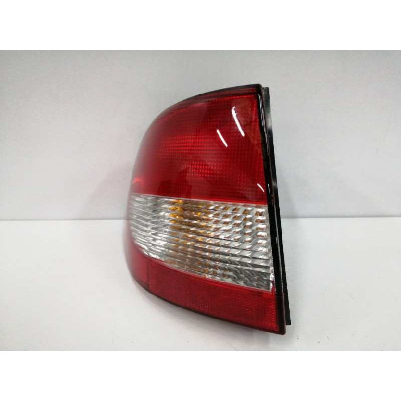 Recambio de piloto trasero izquierdo para renault megane i fase 2 classic (la..) referencia OEM IAM 89301490  