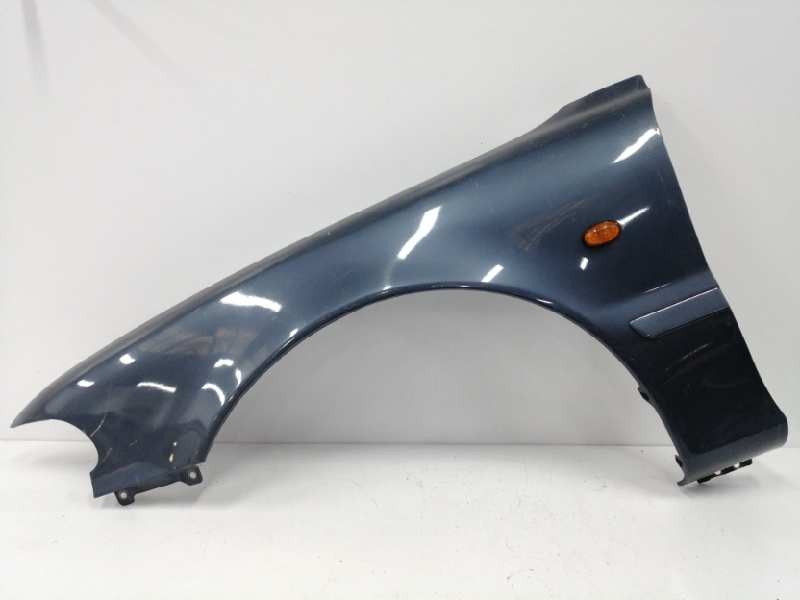 Recambio de aleta delantera izquierda para hyundai sonata (y3) 2.0 16v gls dohc referencia OEM IAM 6631134101  