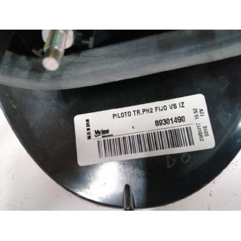 Recambio de piloto trasero izquierdo para renault megane i fase 2 classic (la..) referencia OEM IAM 89301490  