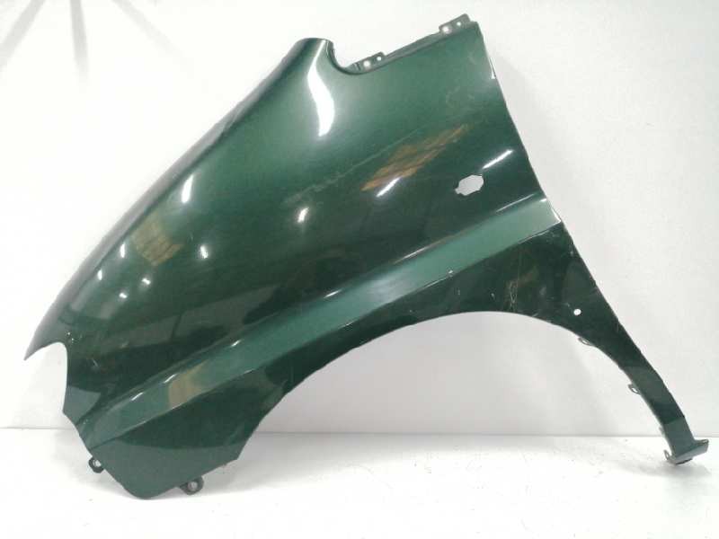 Recambio de aleta delantera izquierda para hyundai h 1 h 1 combi con quinta puerta referencia OEM IAM 663114A530  