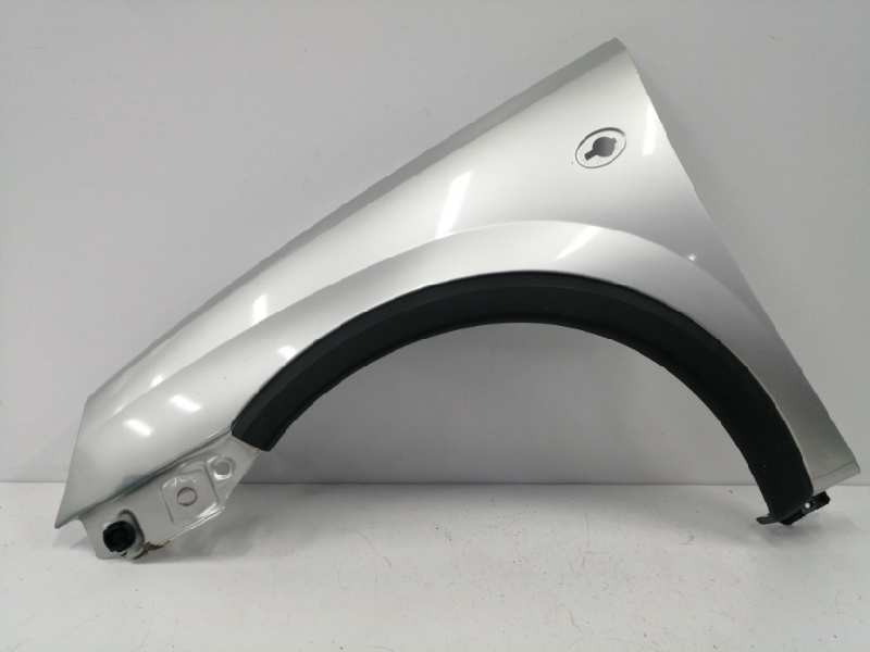 Recambio de aleta delantera izquierda para opel corsa c club referencia OEM IAM 09196448  