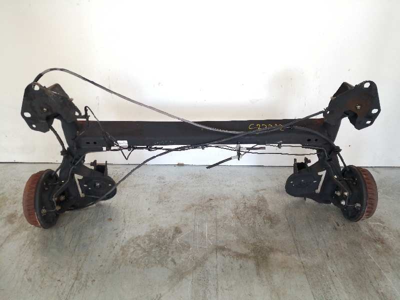Recambio de puente trasero para dacia lodgy laureate referencia OEM IAM 555117070R 555115608R 