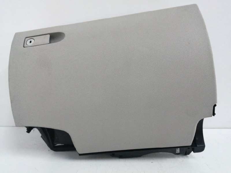 Recambio de guantera para mercedes-benz clase c (w204) berlina 1.8 cat referencia OEM IAM A2046802601 Recambio de guantera para mercedes-benz clase c (w204) berlina 1.8 cat referencia OEM IAM A2046802601